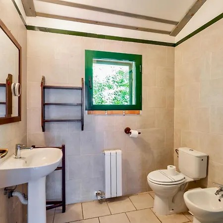 Apartmanhotel With Swimming - Pool In Guardistallo
