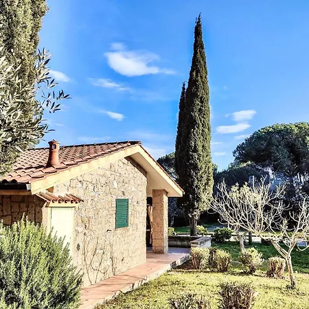 Apartmanhotel With Swimming - Pool In Guardistallo