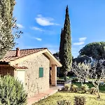 Apartahotel With Swimming - Pool In Guardistallo