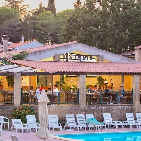 With Swimming - Pool In Guardistallo 3*